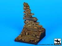 Ruined wall N4 base - Image 1