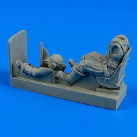 R.A.F. pilot with seat for Spitfire Figurines - Image 1